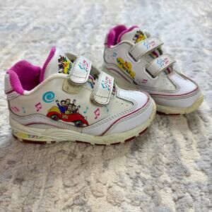 RARE Vintage The Wiggles Original Cast 2005 Toddler Girl Sneakers Size 8
